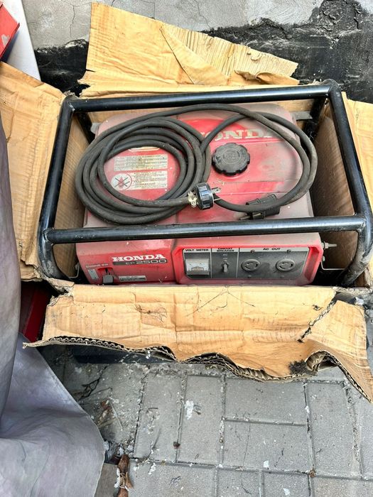 Генератор бензиновый