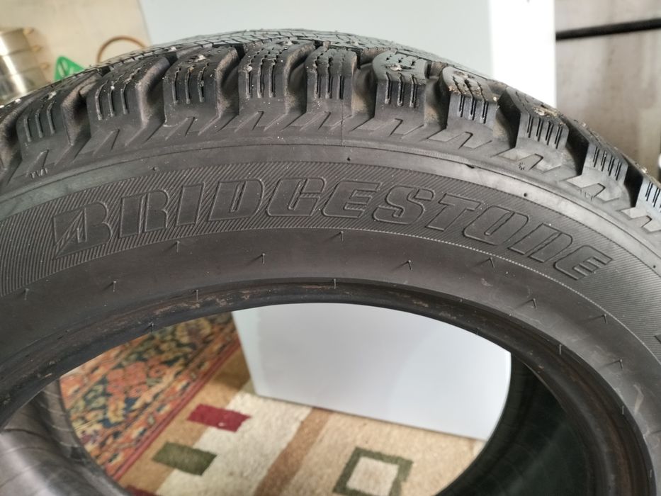 В связи с ненадобностью продаётся зимняя резина на шипах. 1шт.