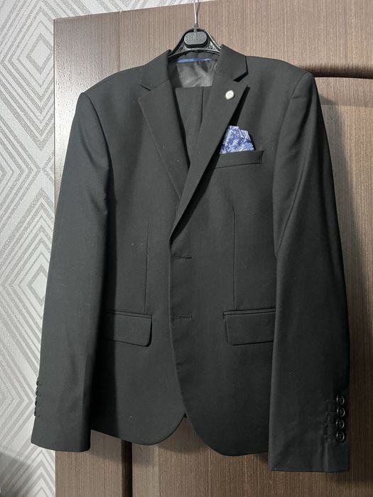 Костюм на мальчика рост 140-146