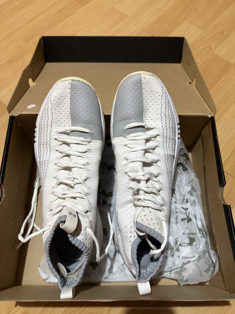 Under Armour спортни обувки