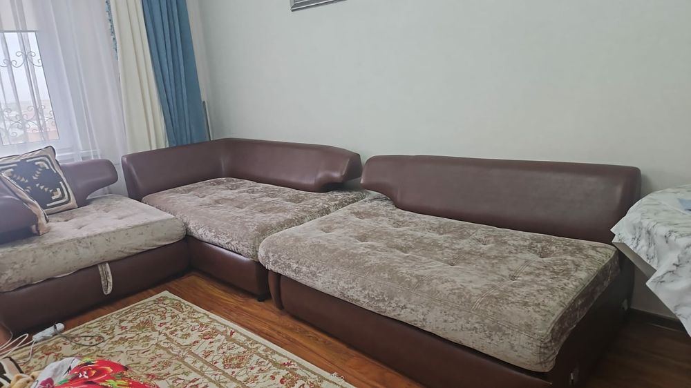 Продаётся 4 м диван
