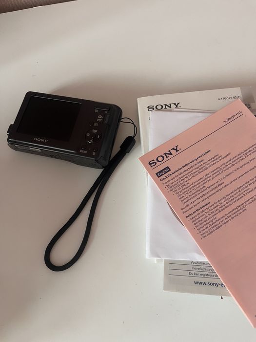 Sony Cybershot DSC-S2000