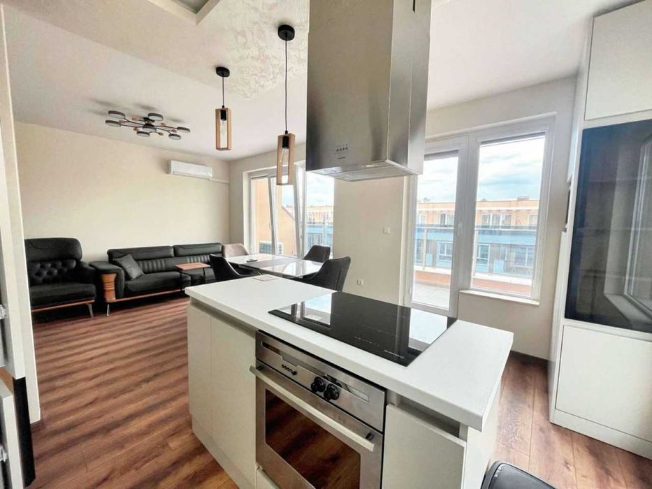 Двустаен апартамент в Остромила