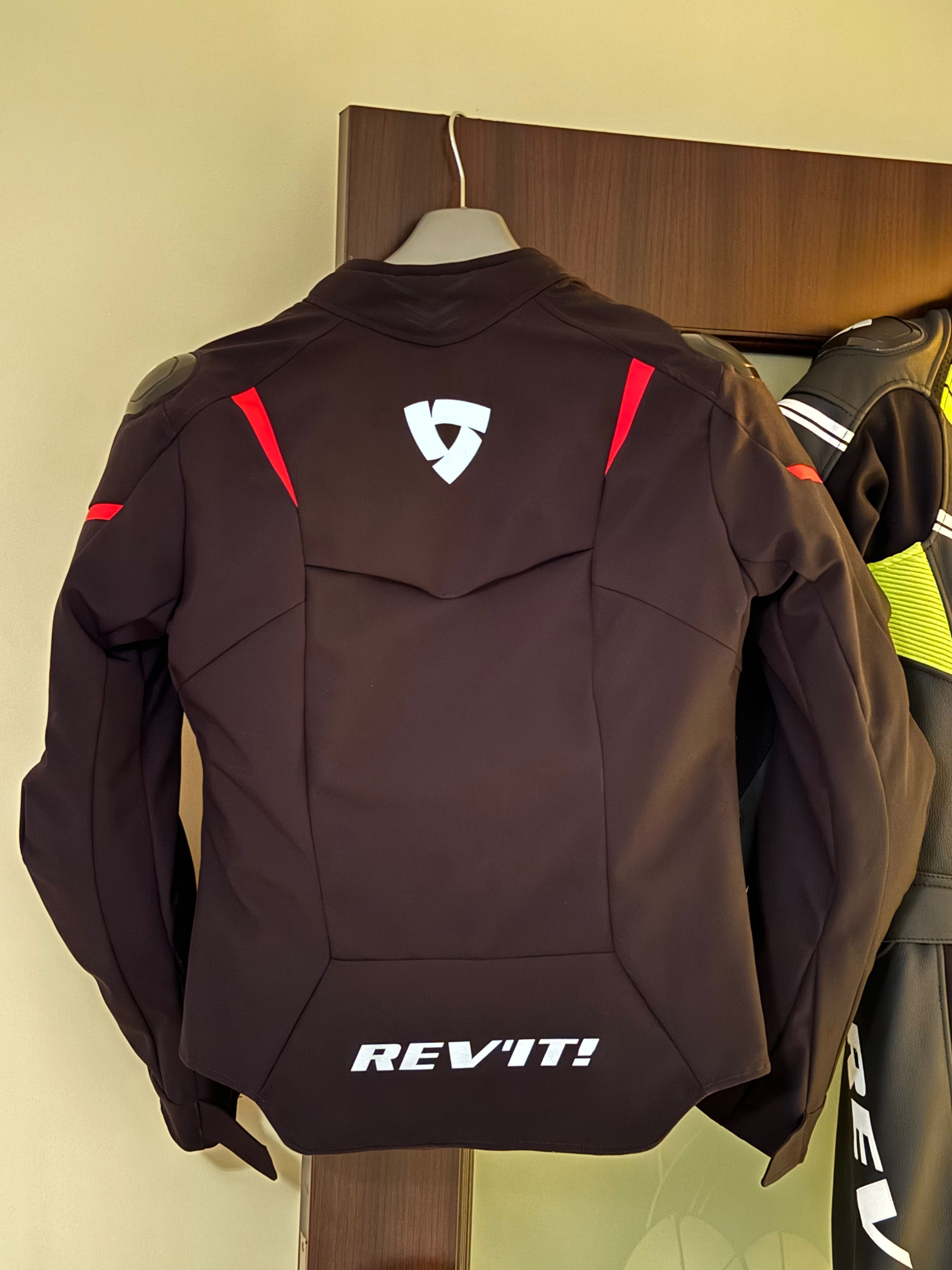 Vand Geaca  moto Rev’it Noua, nefolosita