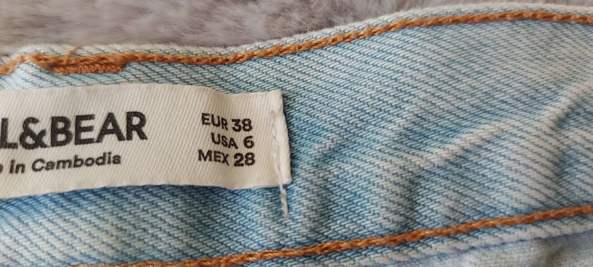 Pull Bear дънкови къси панталонки 38