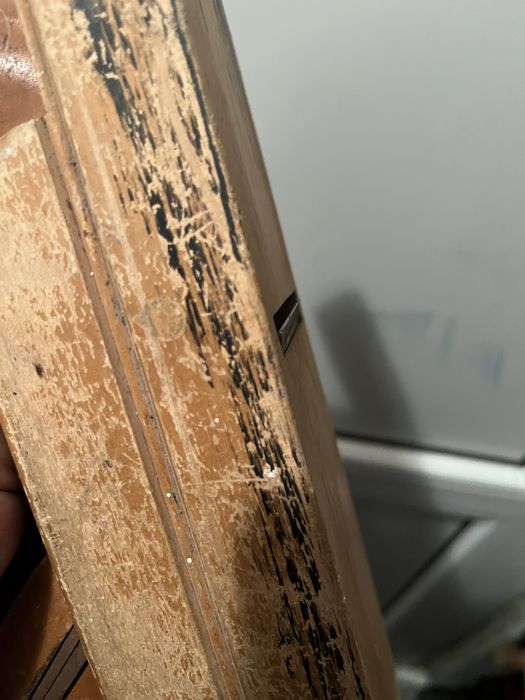 Rindea de lemn veche