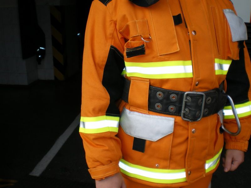 Пожарная форма, боёвка, куртка и брюки новая недорого