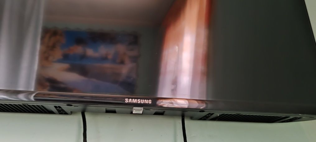 Телевизор Samsung 32 Smart tv
