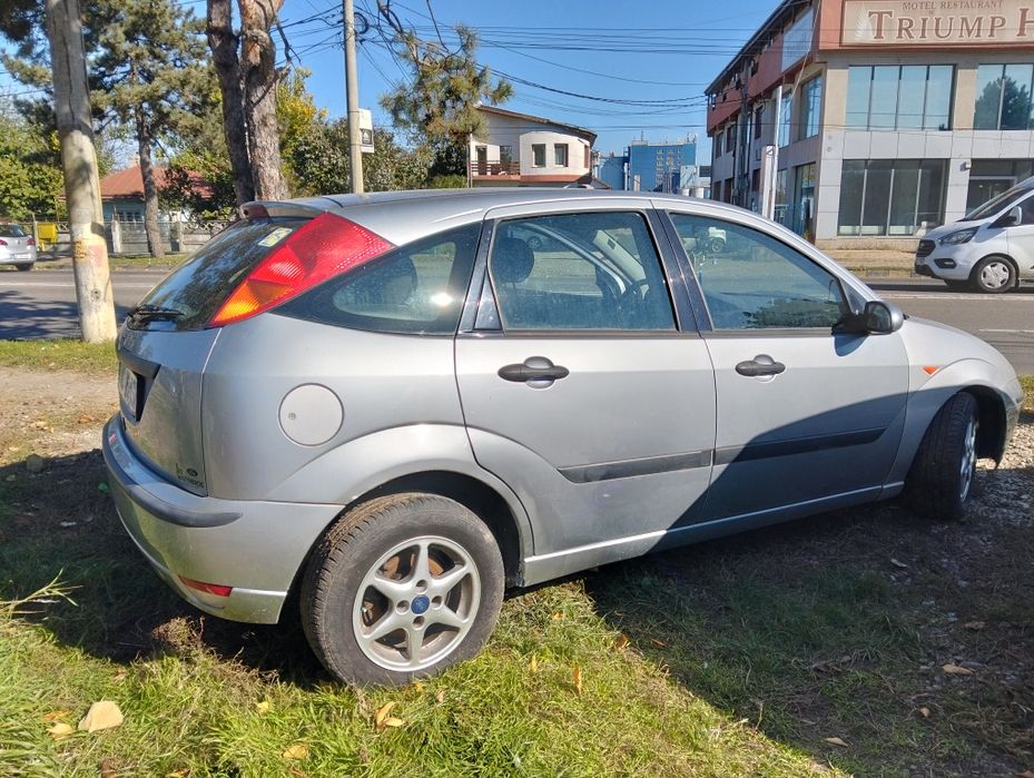 Ford focus 1.6 benzina