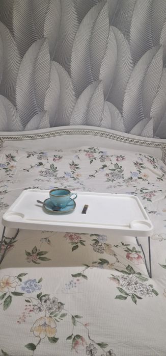 Столик IKEA переносной