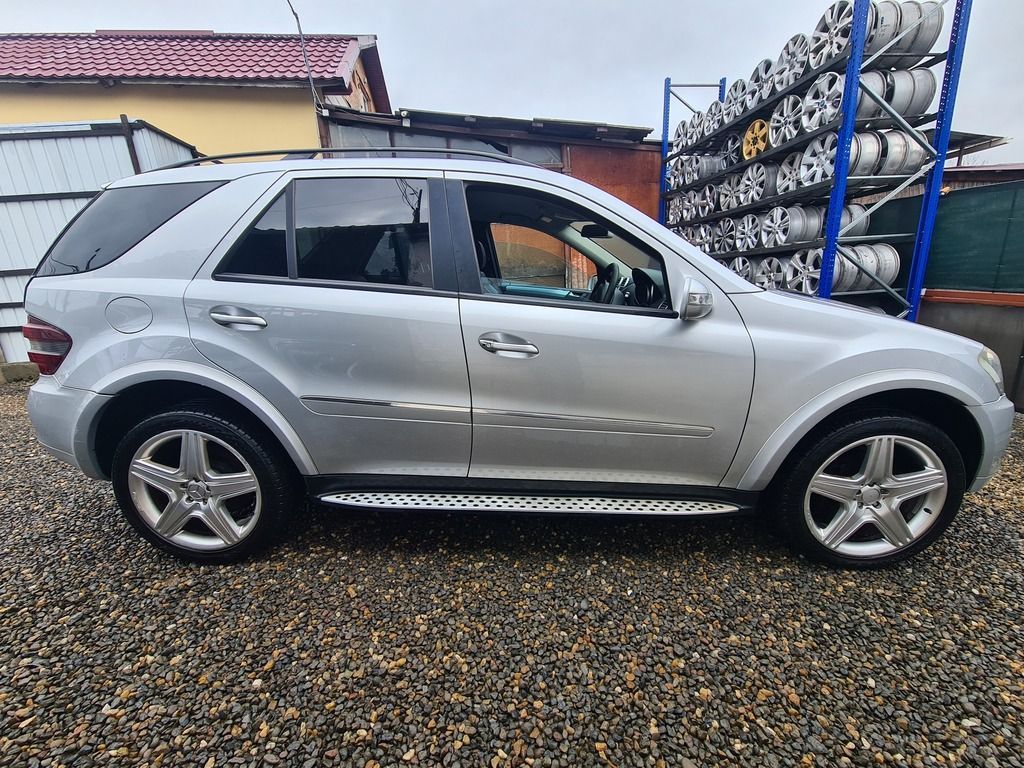 Capota Mercedes - Benz ML W164 2005 - 2008 SUV 4 Usi ARGINTIU (776)