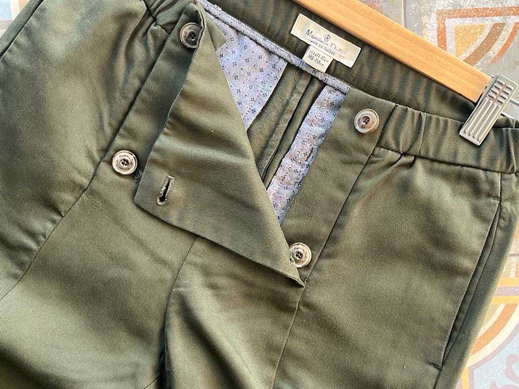 Панталон MASSIMO DUTTI в зелено.