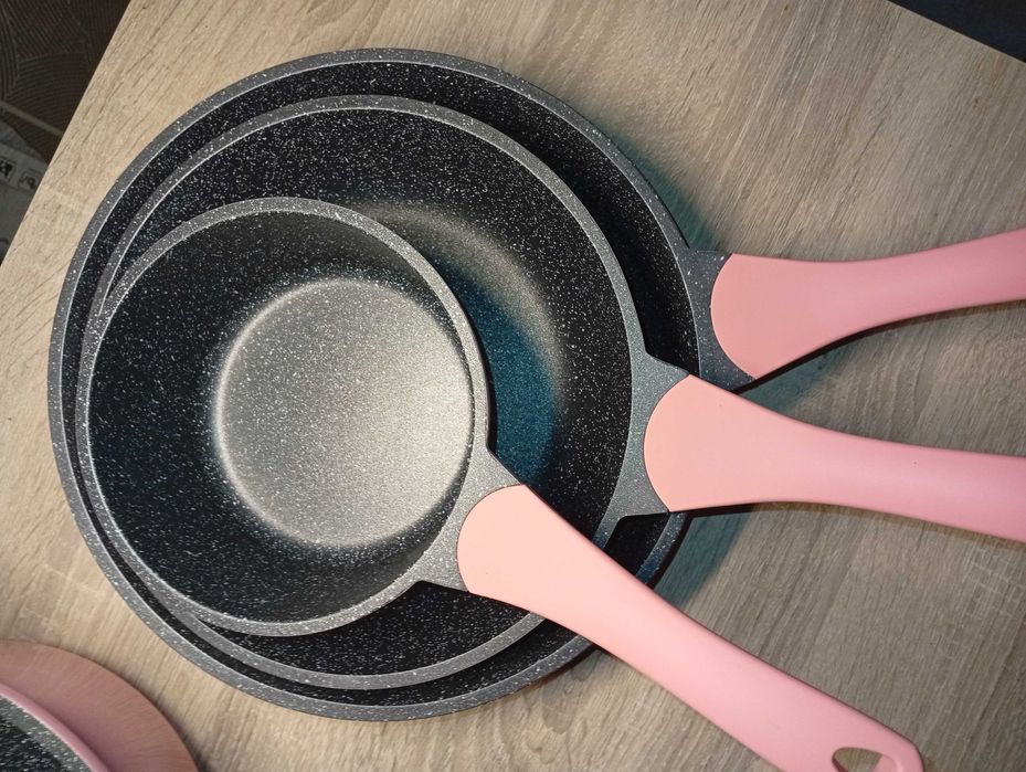 Нови Комплект тенджери и тигани Royalty Line, идея за подарък