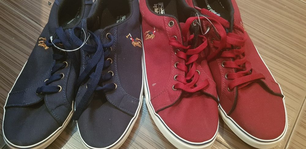 Tenisi polo         .