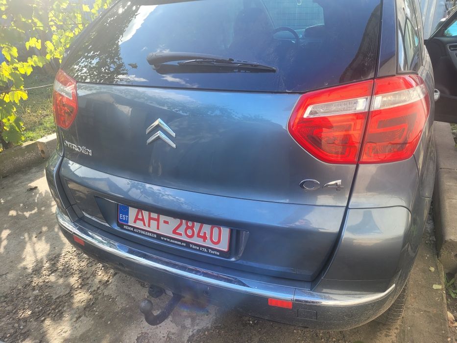 Vând mașina  Citroen C4