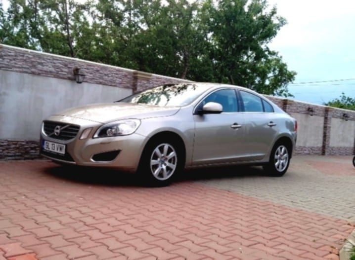 Vând Volvo V60 în stare foarte bună
