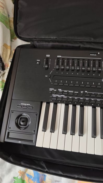 Korg Pa5x 61 клавиша
