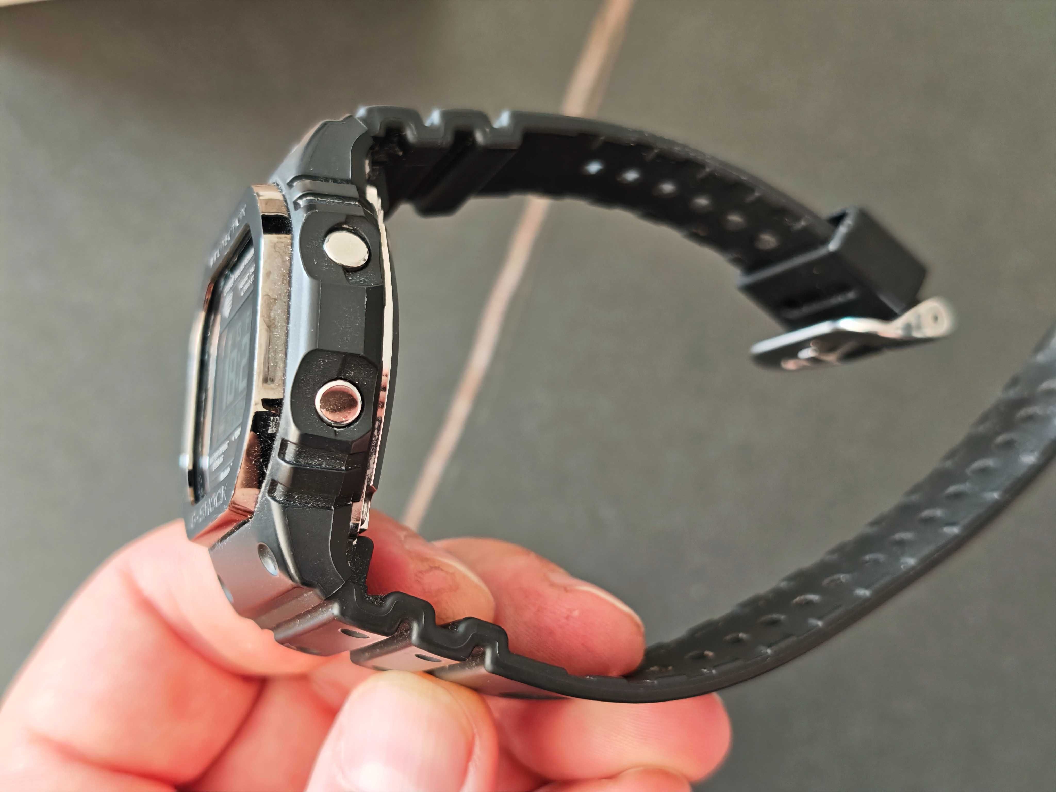 Casio DW-H5600 SOLAR Bluetooth