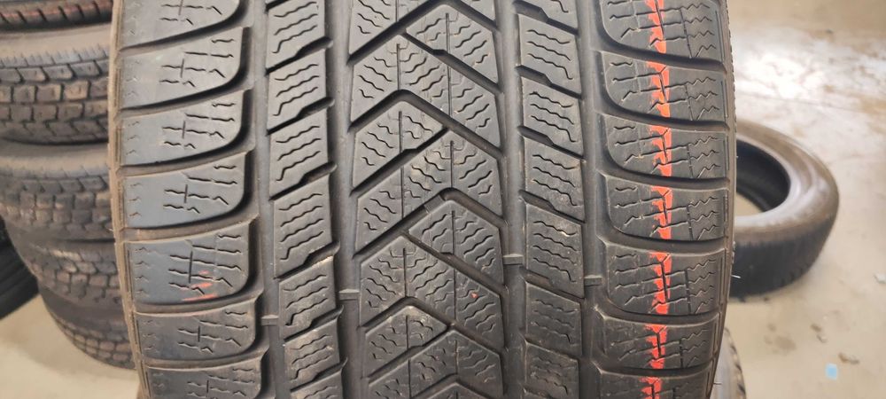 2бр. зимни гуми 315/30/21 Pirelli