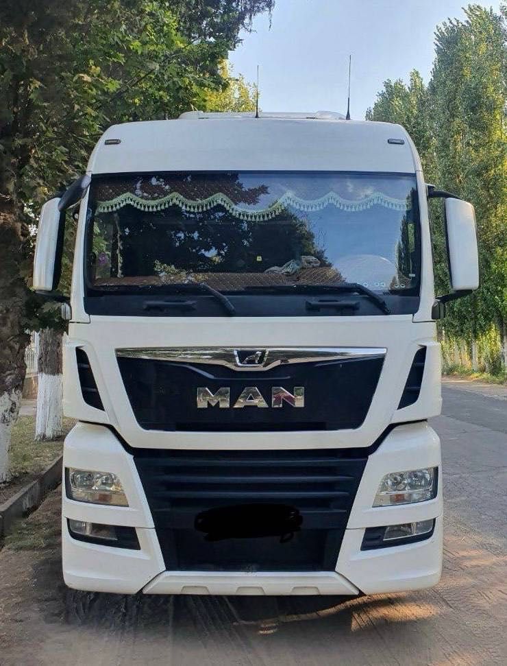 MAN TGX 2 та комплект