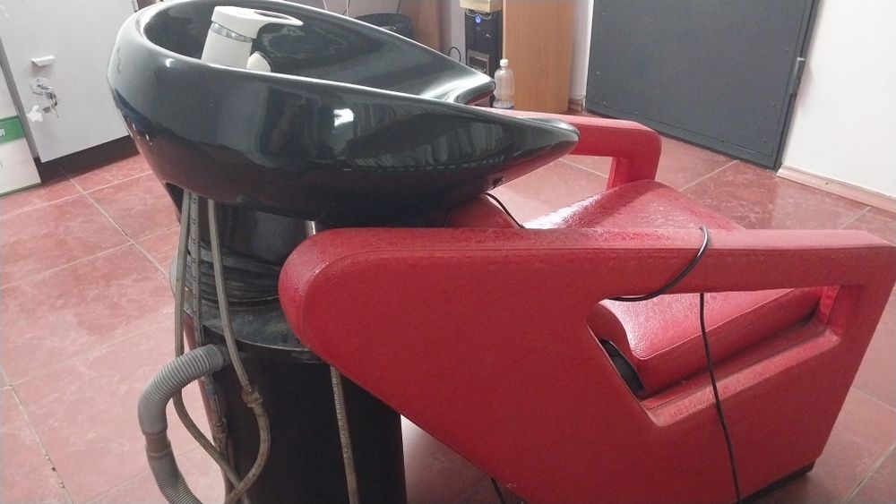 мойка парикмахерское оборудование  в рабочем состоянии. б/у. Управлени