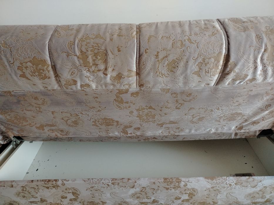 Продам мягкую мебель двойка диван и кресло