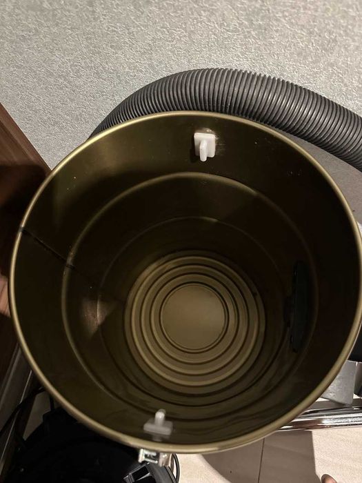 Пылесос для дома высокой мощности в отличном состоянии