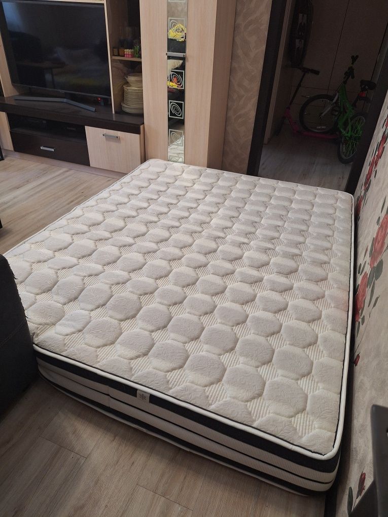 Продам матрац 160×200 б/у в среднем состочнии
