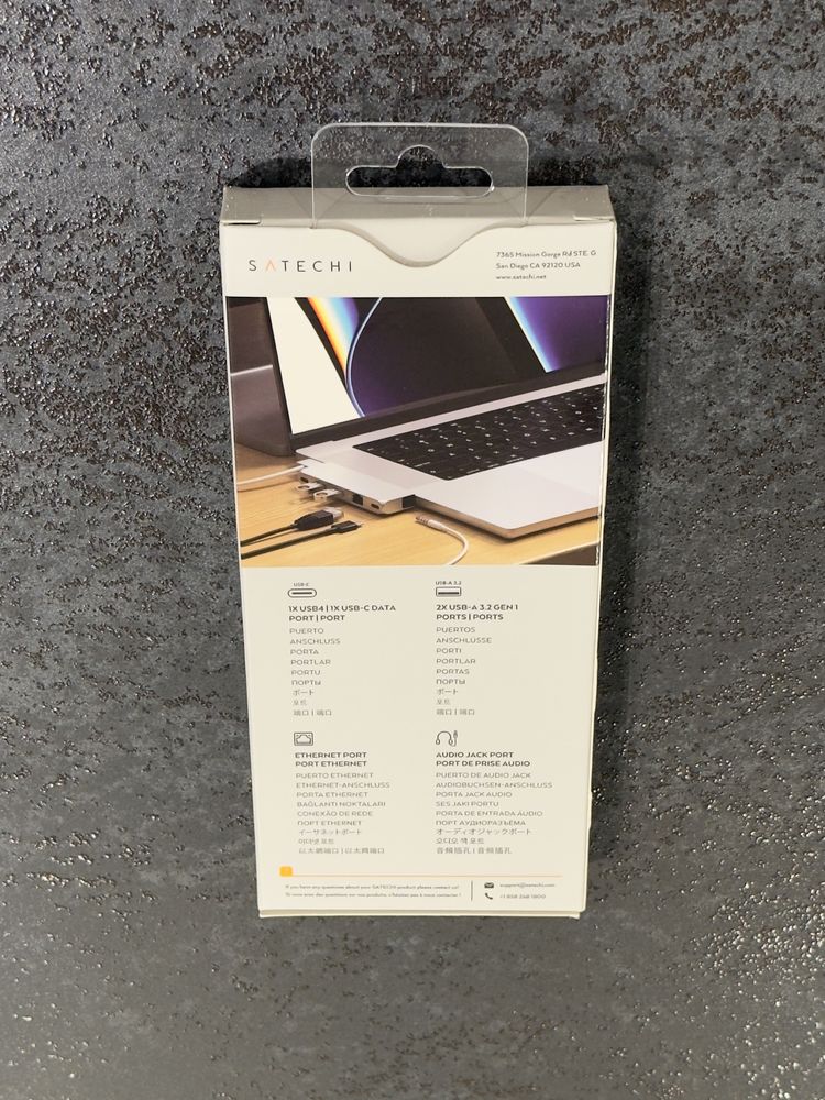 Мултипортов хъб Satechi за MacBook