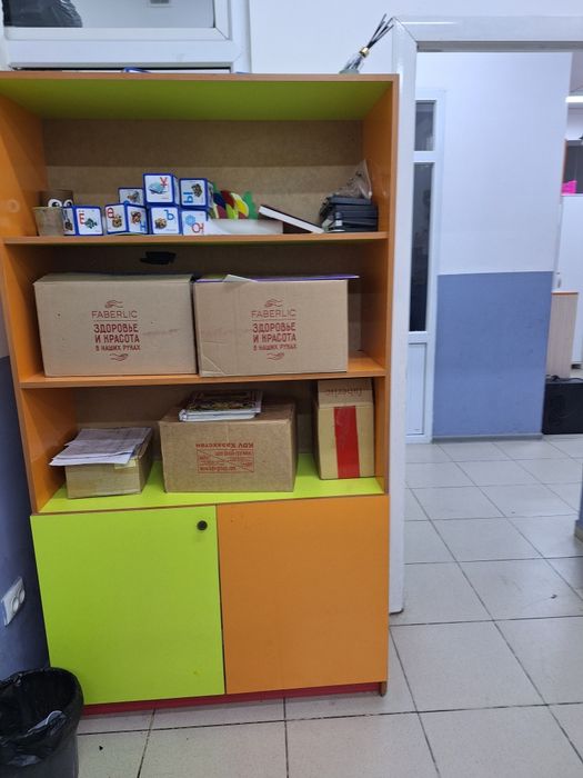 Продам срочно шкаф