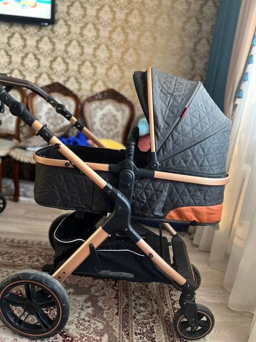 Продам коляску с автокреслом