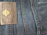 Blugi Burberry 36/34 barbati