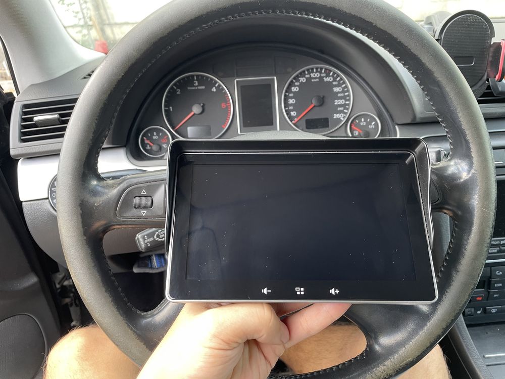 Navigație portabilă (AppleCarplay / AndroidAuto)