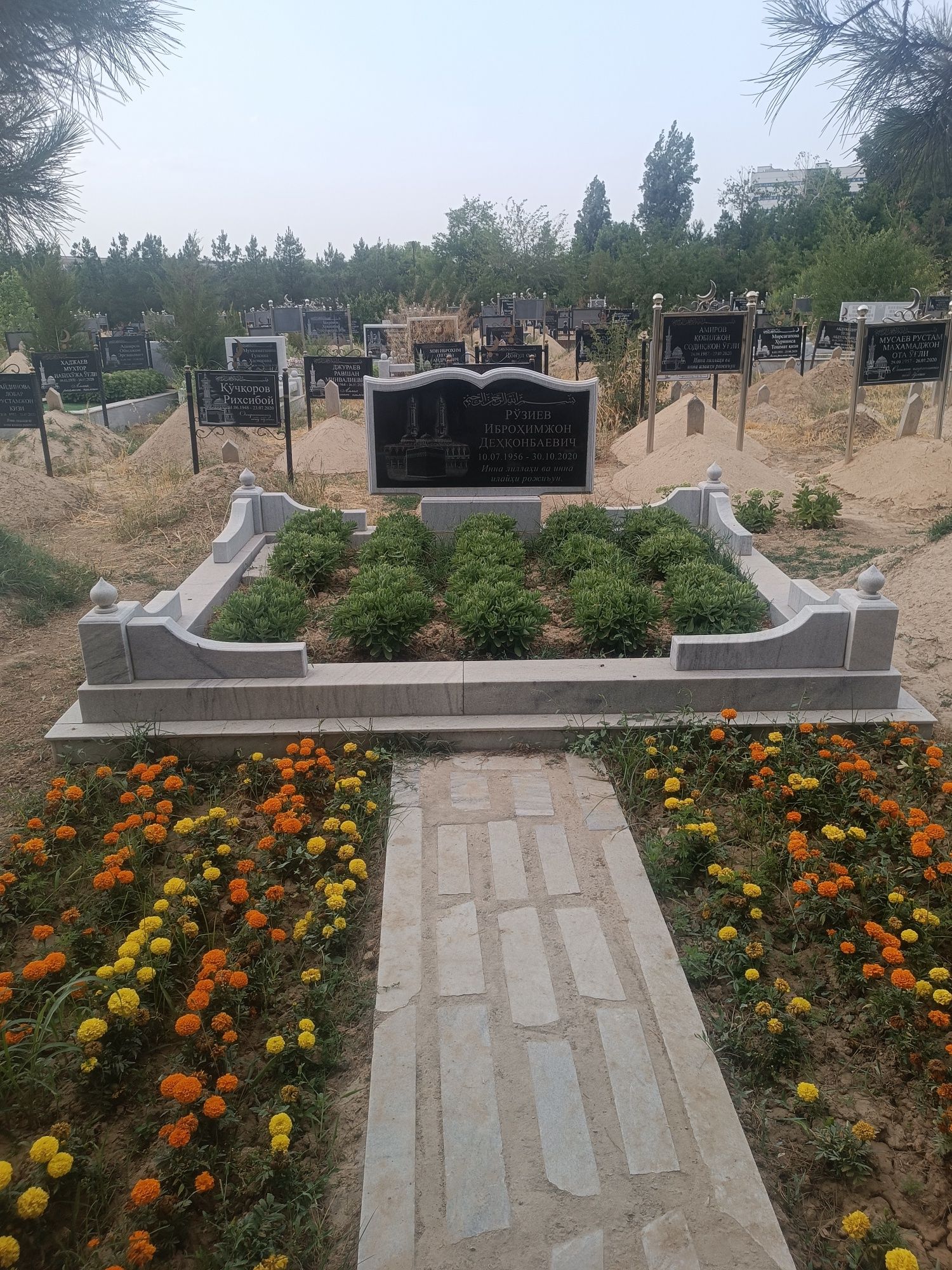 Гранит Мрамор Памятники  Фаска Плита с завода
