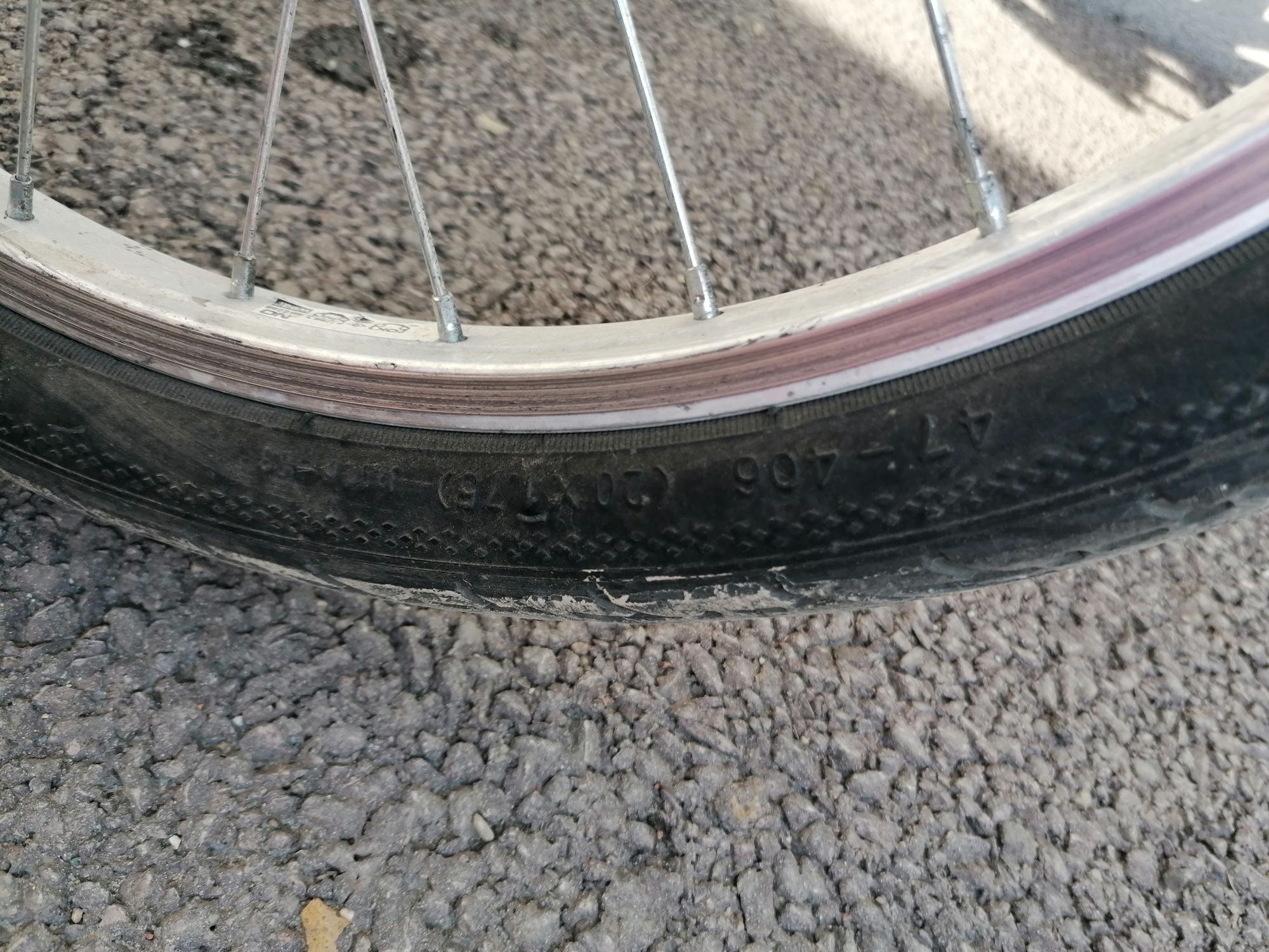 Bicicleta copii roți 20