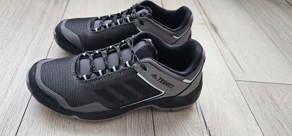 Почти нови.Спортни Adidas Terrex, непромокаеми Gore-Tex,