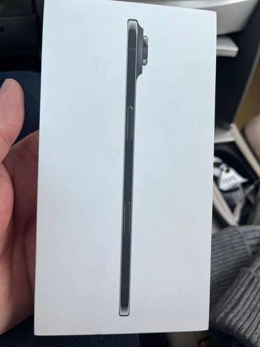 Продается iPhone Air