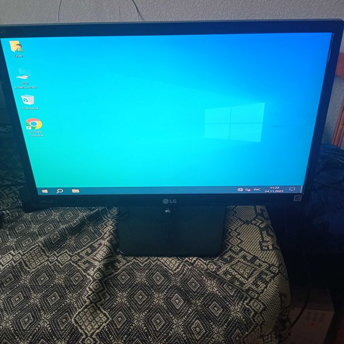 Монитор 21,5 Qmax и LG