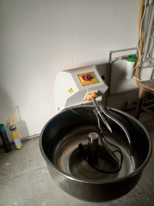 Тестомешалка HNC и Пресс с компрессором