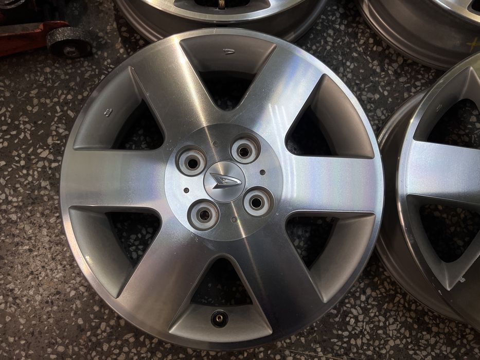 Джанти за Daihatsu 15” 4x100 4.5j ET45