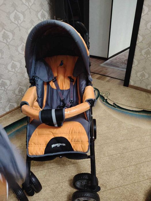 Детская коляска Pierre Cardin