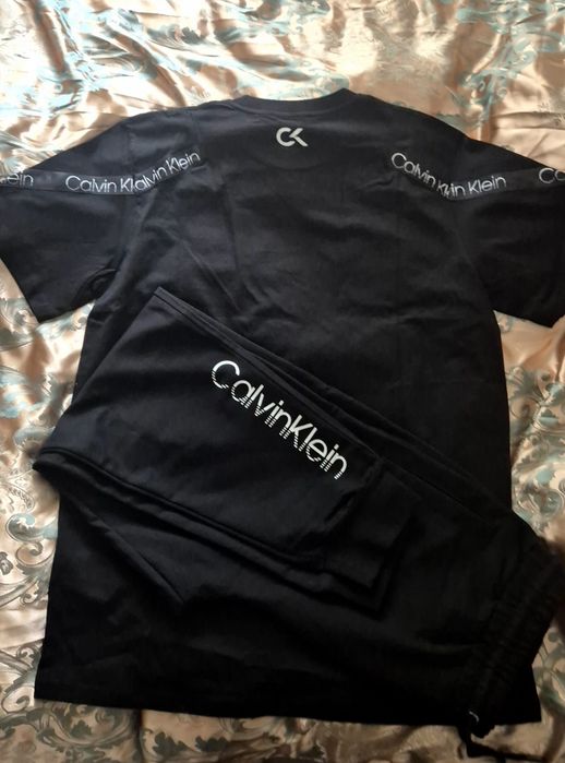 Set tricou si pantaloni barbati