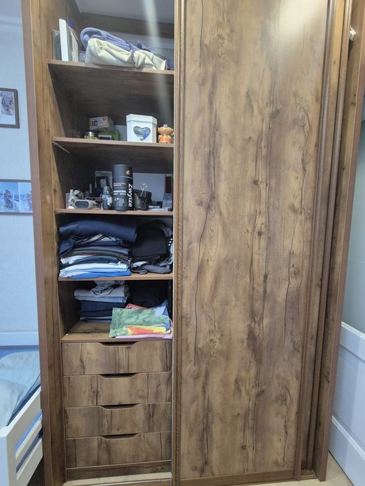 Шкаф-купе б/у в отличном состоянии