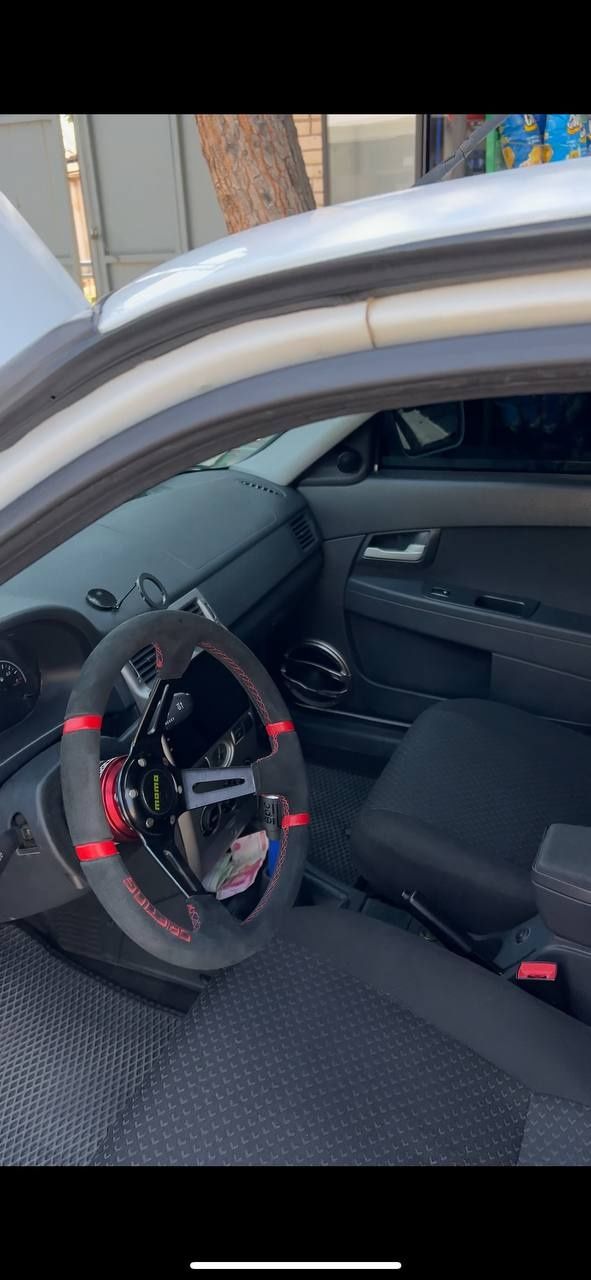 Lada priora 21072   SPORT