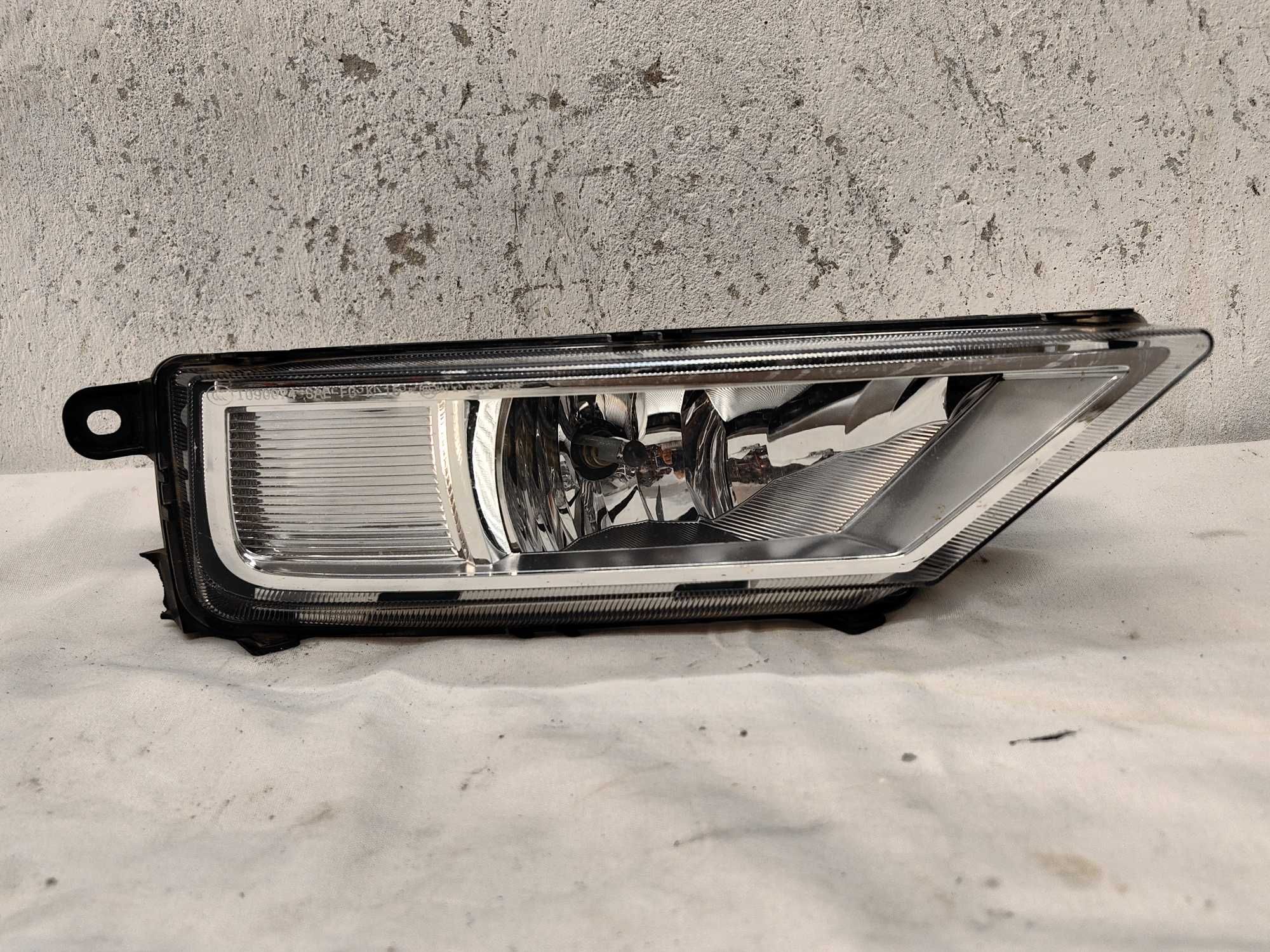 Оригинален халоген Vw Tiguan