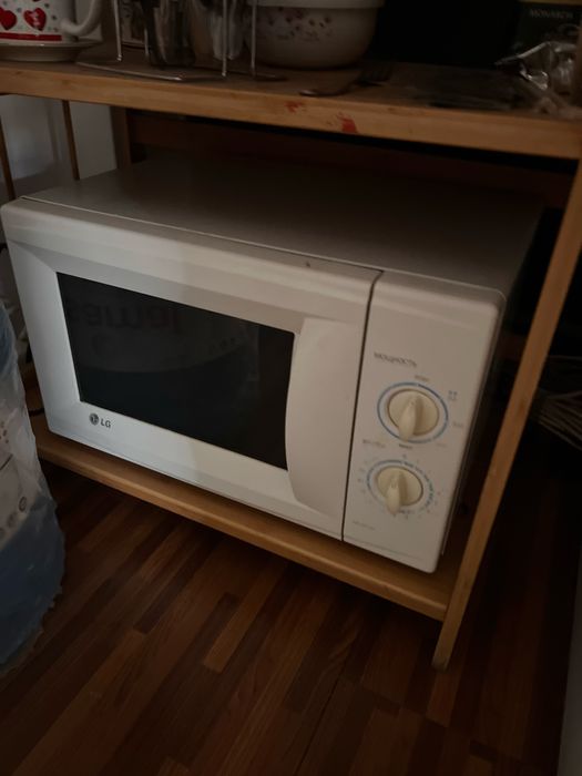 Микроволновка LG