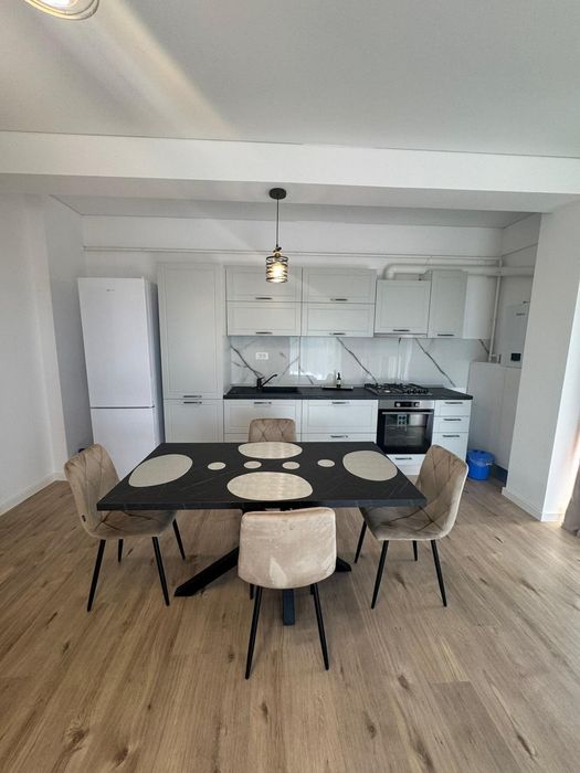 Apartament de închiriat cu 2 camere