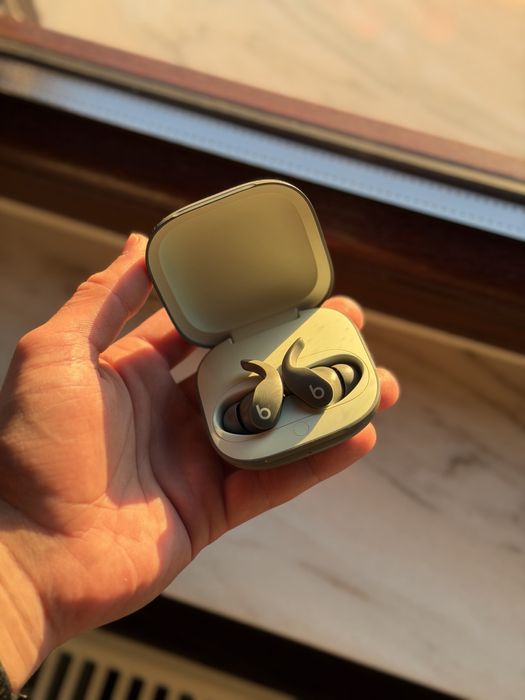 Casti Beats Fit Pro