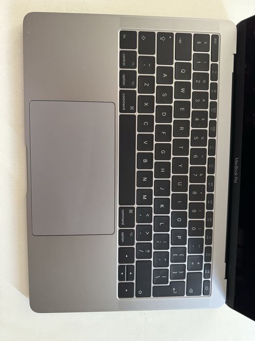MacBook Pro 13”