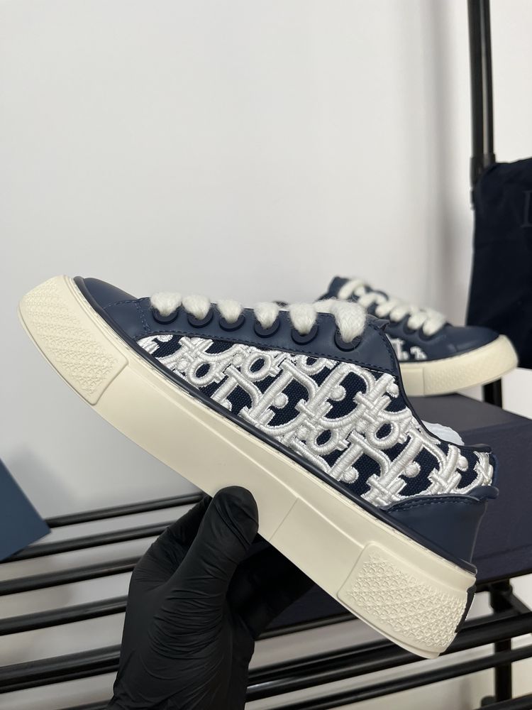 Sneakers/ Adidasi Dior B33